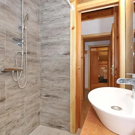 Apartamento Fraj With Jacuzzi Zadar