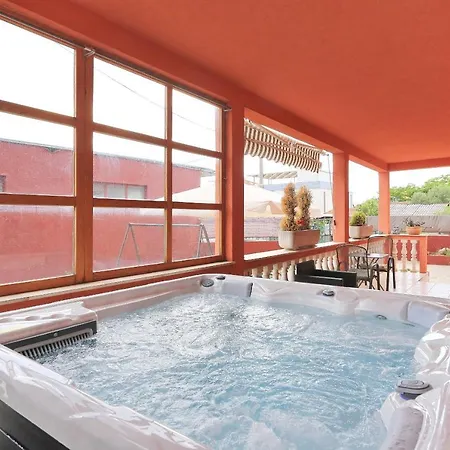 Fraj With Jacuzzi * Zara