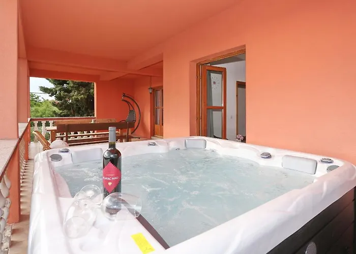 Fraj With Jacuzzi Lejlighed