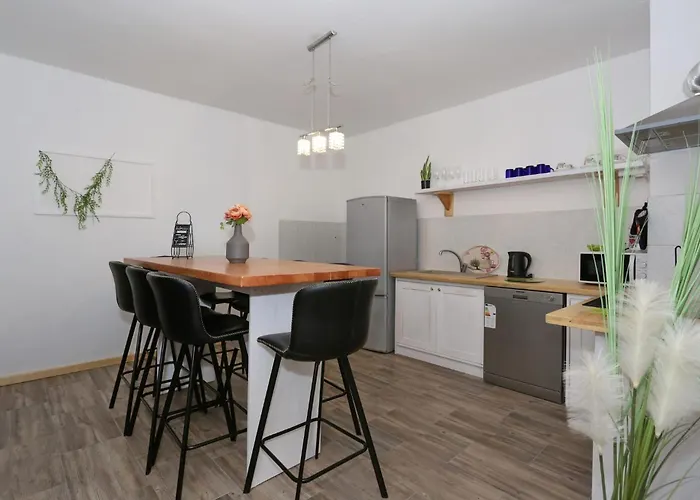 Fraj With Jacuzzi * זאדאר