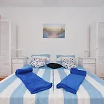 Fraj With Jacuzzi Διαμέρισμα *