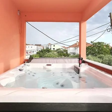Fraj With Jacuzzi Appartement