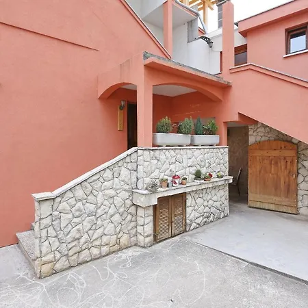 Appartement Fraj With Jacuzzi