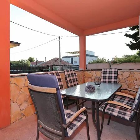 Fraj With Jacuzzi Appartement Zadar