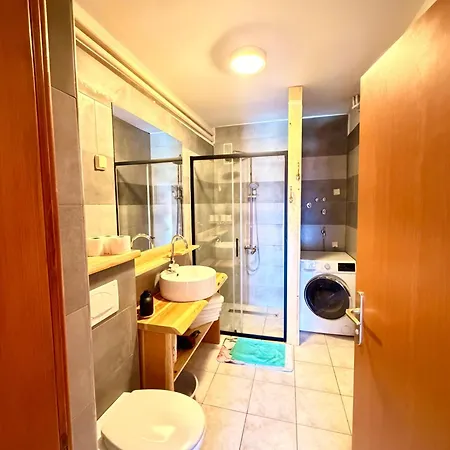 Apartment Fraj With Jacuzzi Zadar