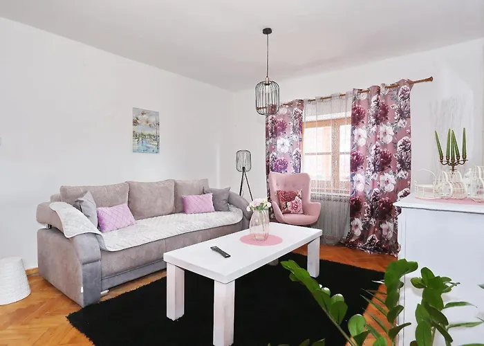 Fraj With Jacuzzi * 扎达尔