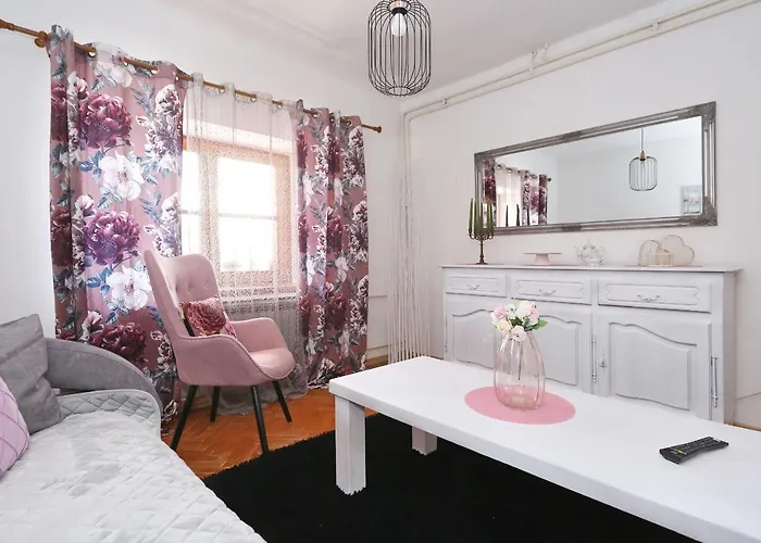 Fraj With Jacuzzi * 扎达尔