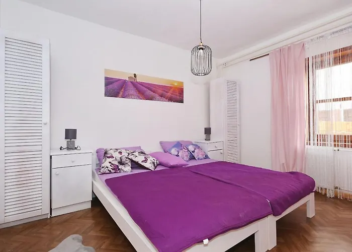 Fraj With Jacuzzi * 扎达尔