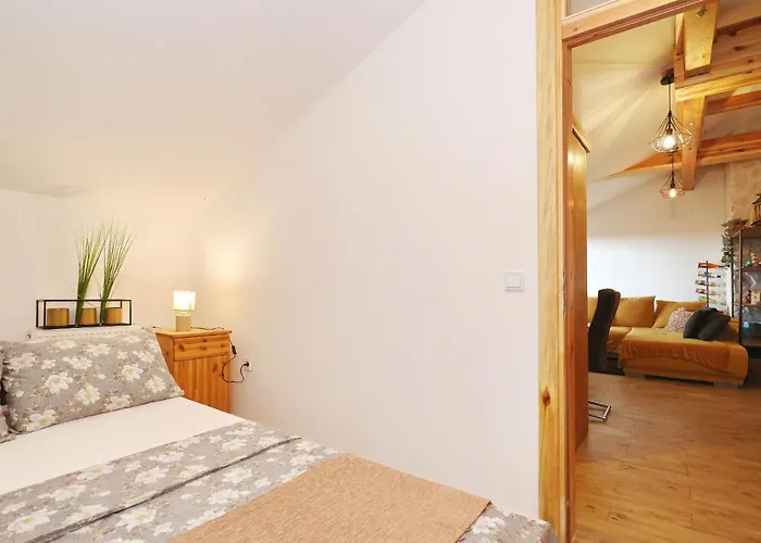 Fraj With Jacuzzi 公寓