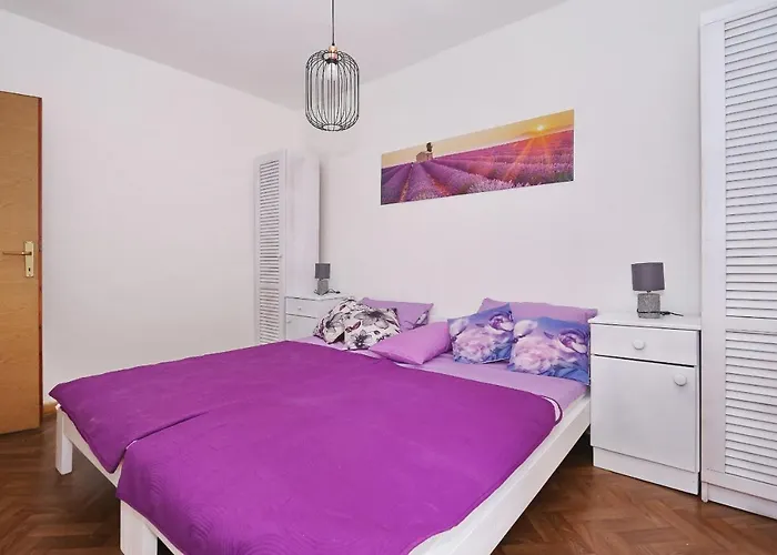 Fraj With Jacuzzi 公寓